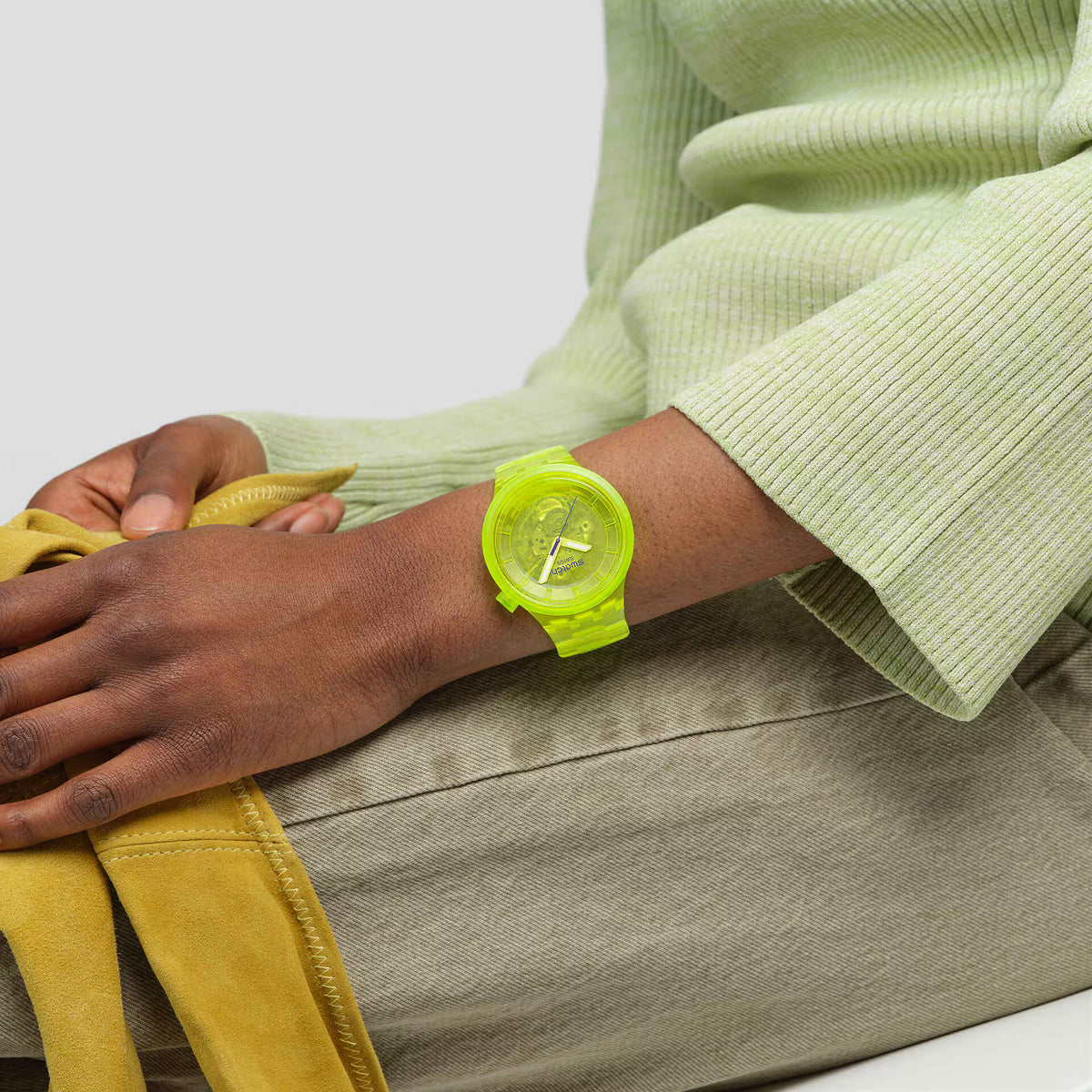 SWATCH YELLOW JOY SBO5J103