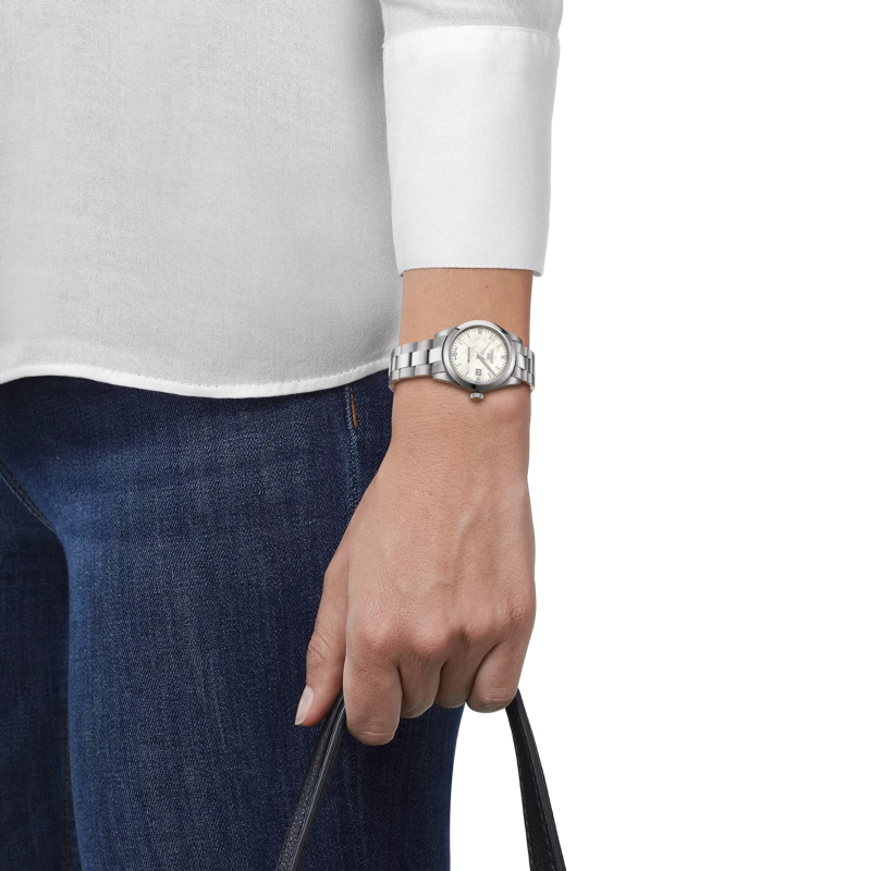 TISSOT T132.007.11.116.00