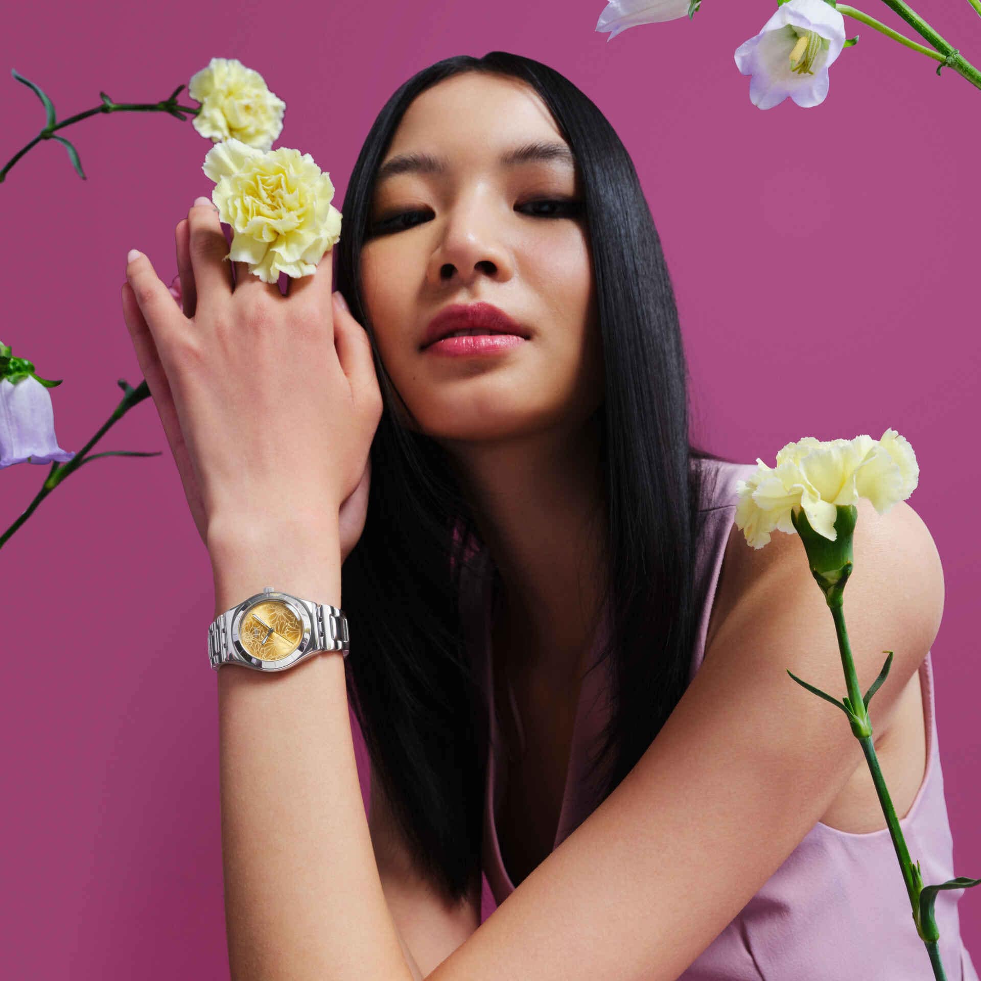 SWATCH PETAL SWIRL YLS236G