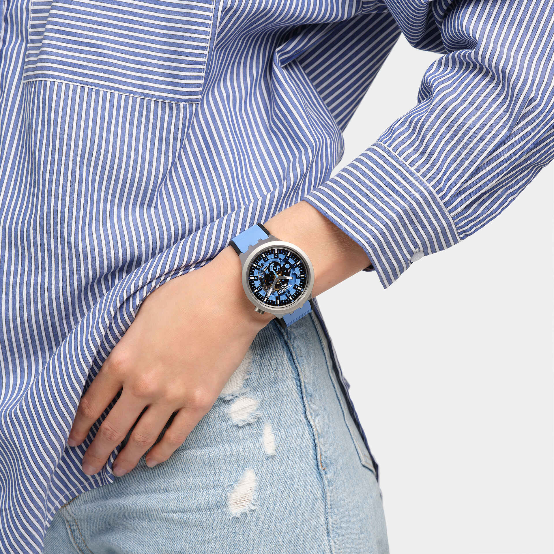 SWATCH AZURE BLUE DAZE SB07S106