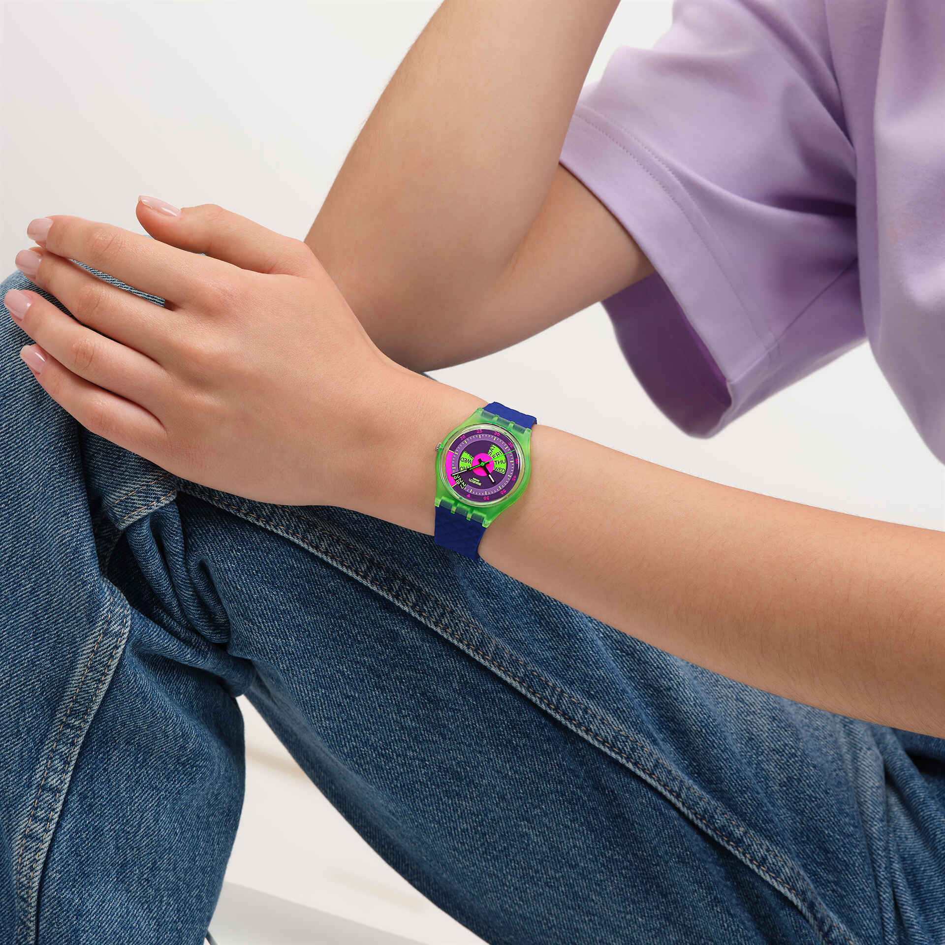 SO28G704 SWATCH NEON SKYCHART