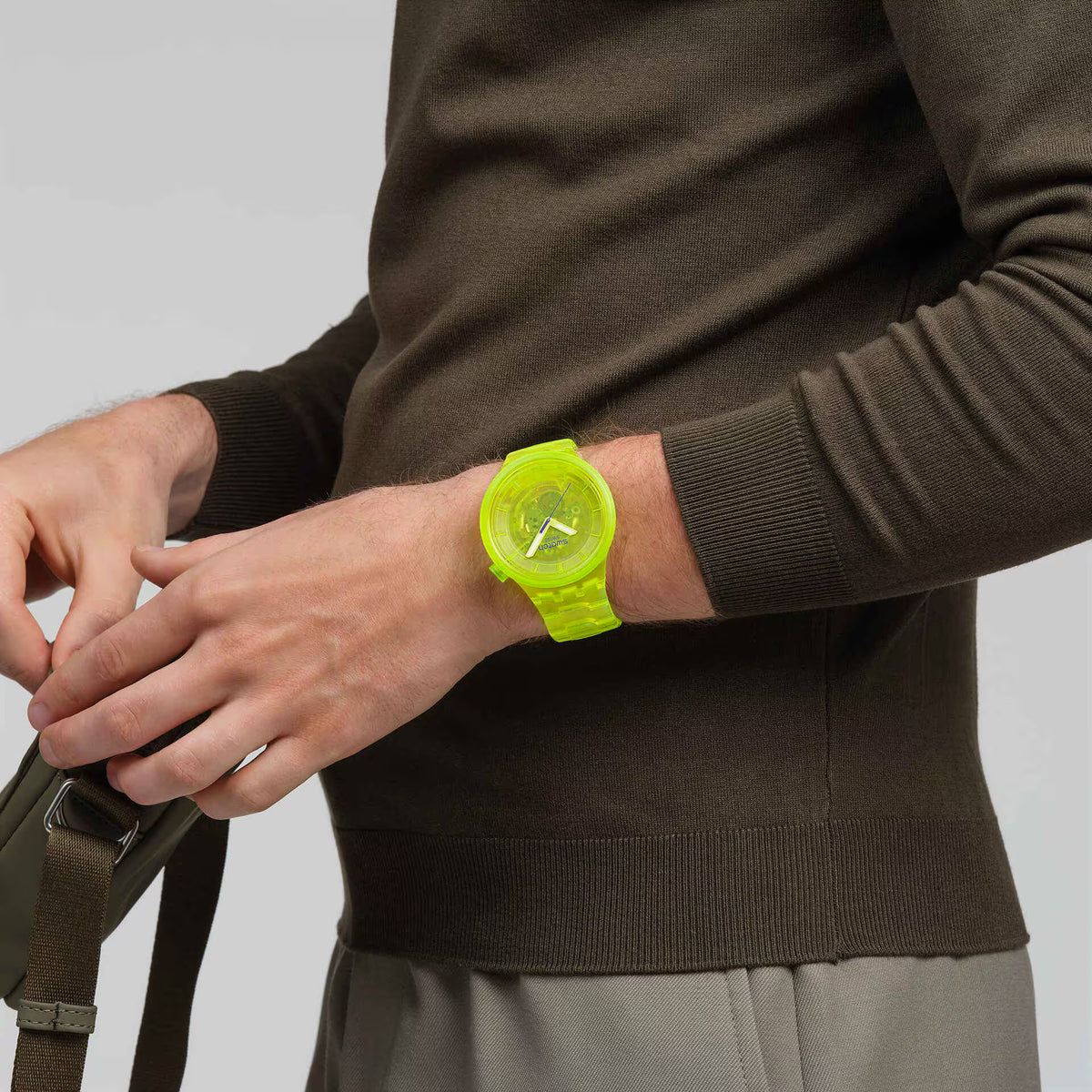 SWATCH YELLOW JOY  SBO5J103