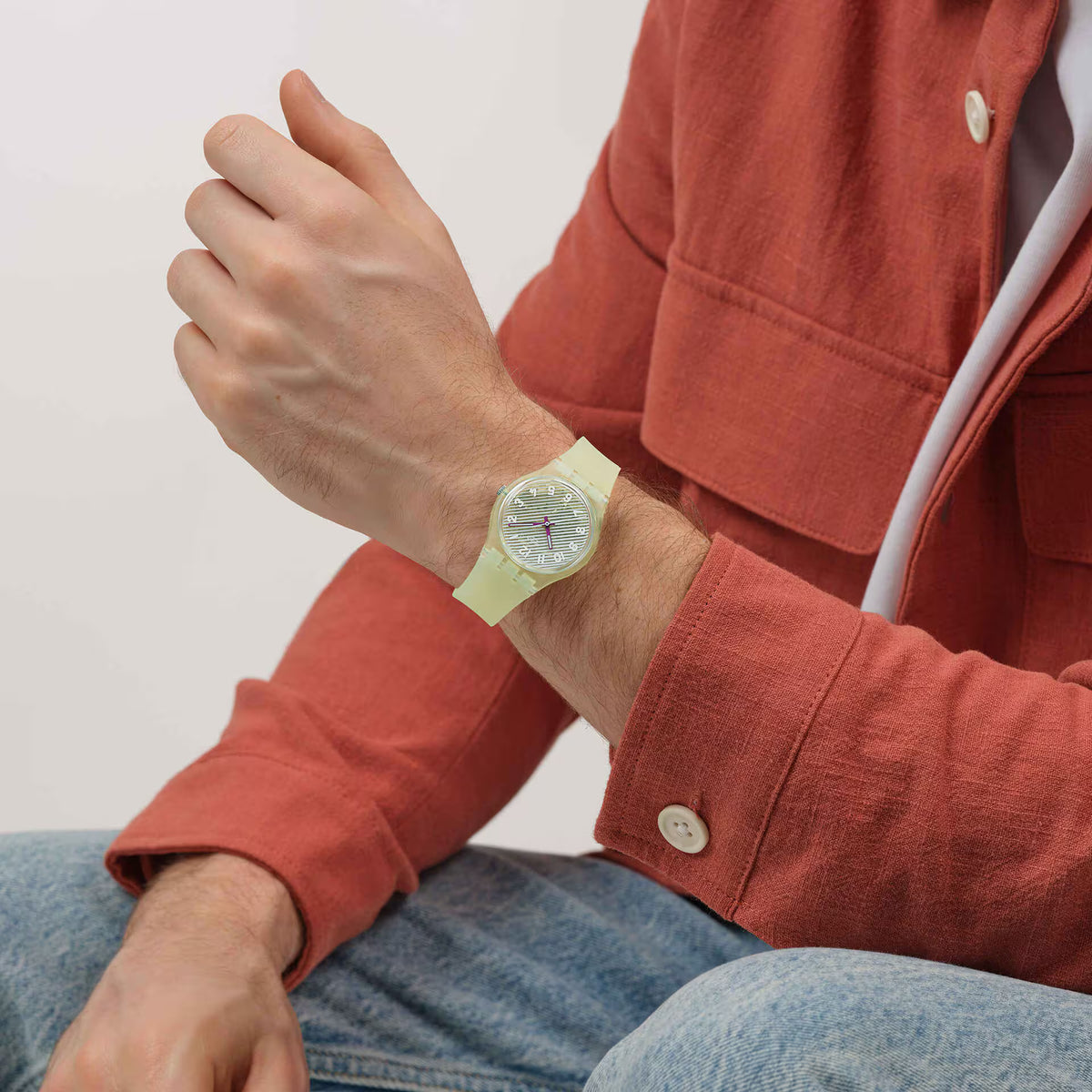 SWATCH WAVELENGTHS OF SAND SO28J102